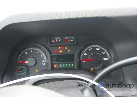 2011 Ford E-350 Super Duty Xlt z USA, uszkodzony, nr VIN 1FBSS3BL6BDA98804